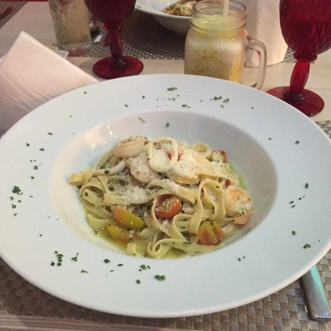 Fetuccini con salsa frutti di mare 