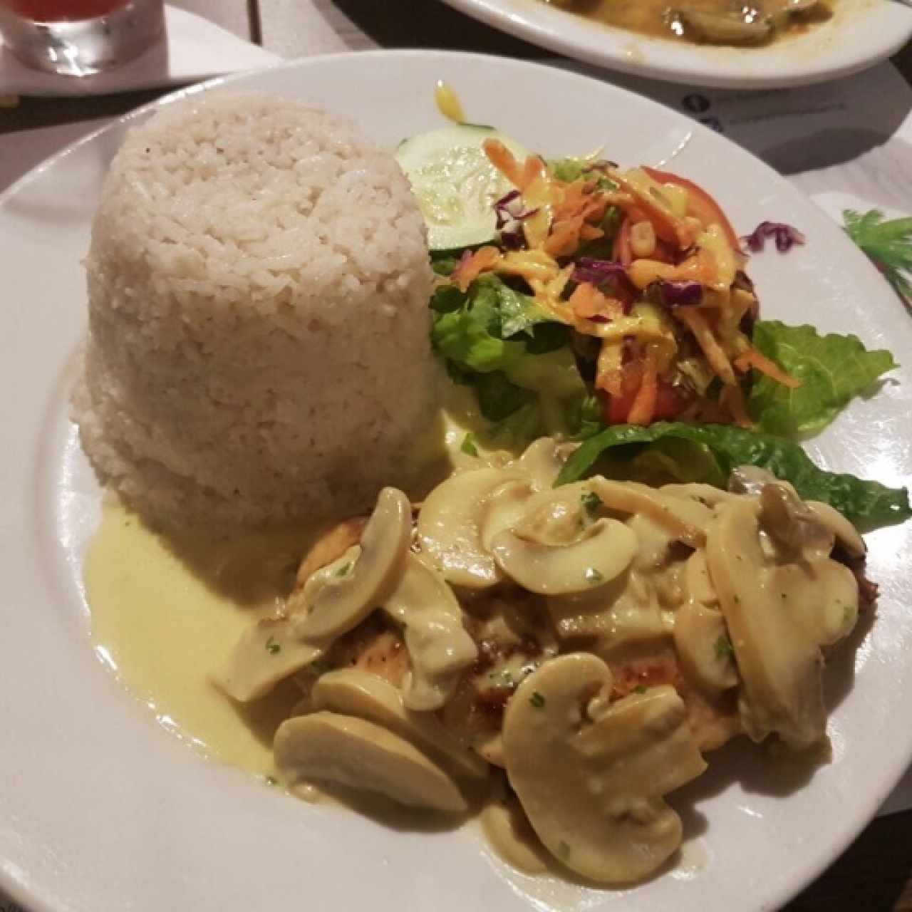 salmon con champiñones arroz coco