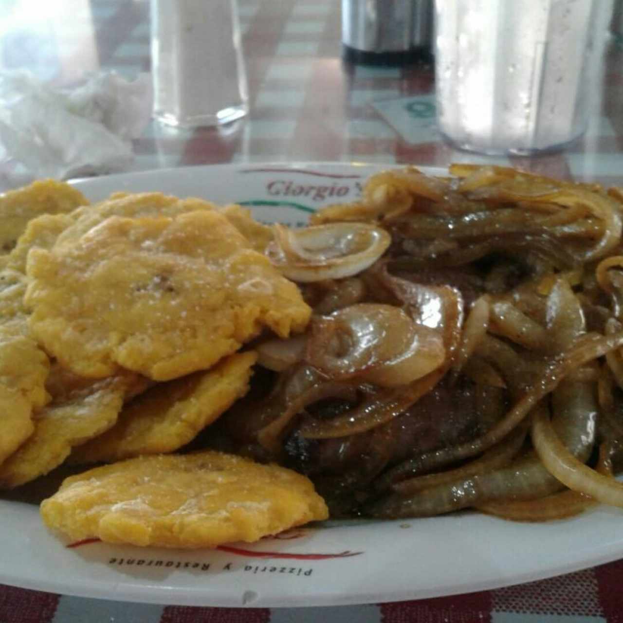 filete encebollado