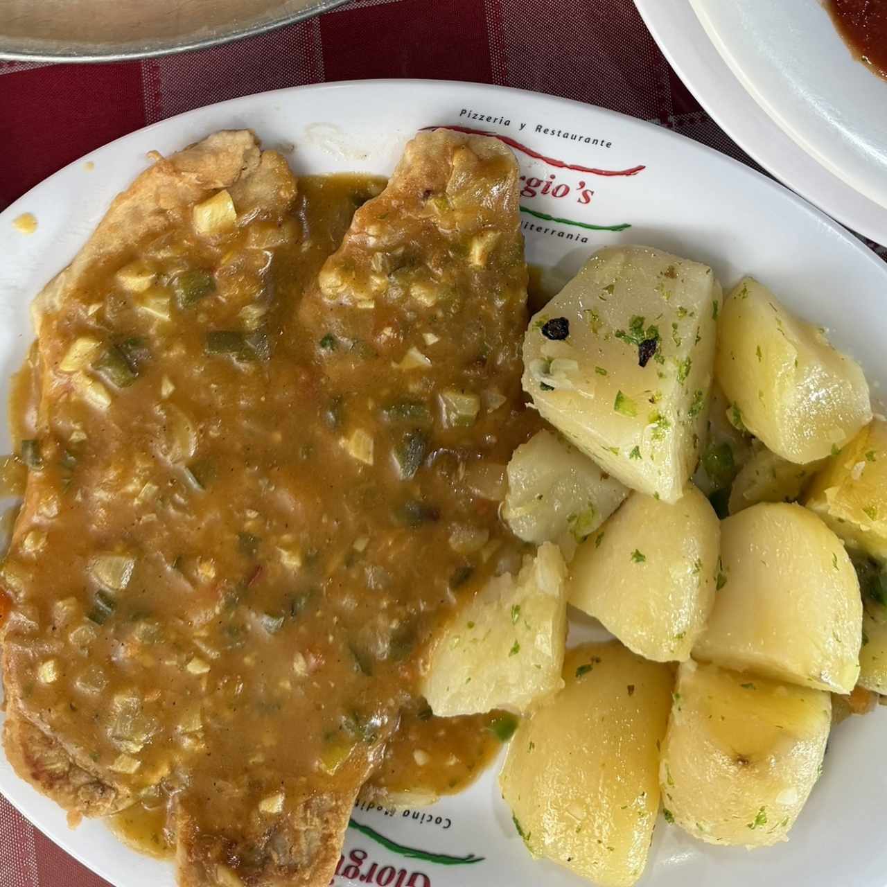 Mariscos - Corvina al ajillo