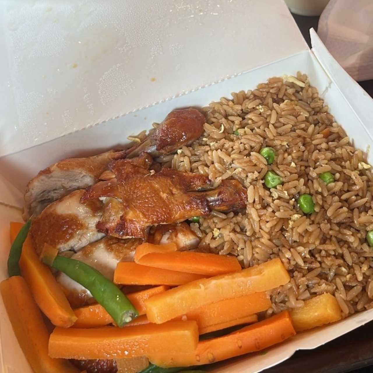 Menu con pollo asado