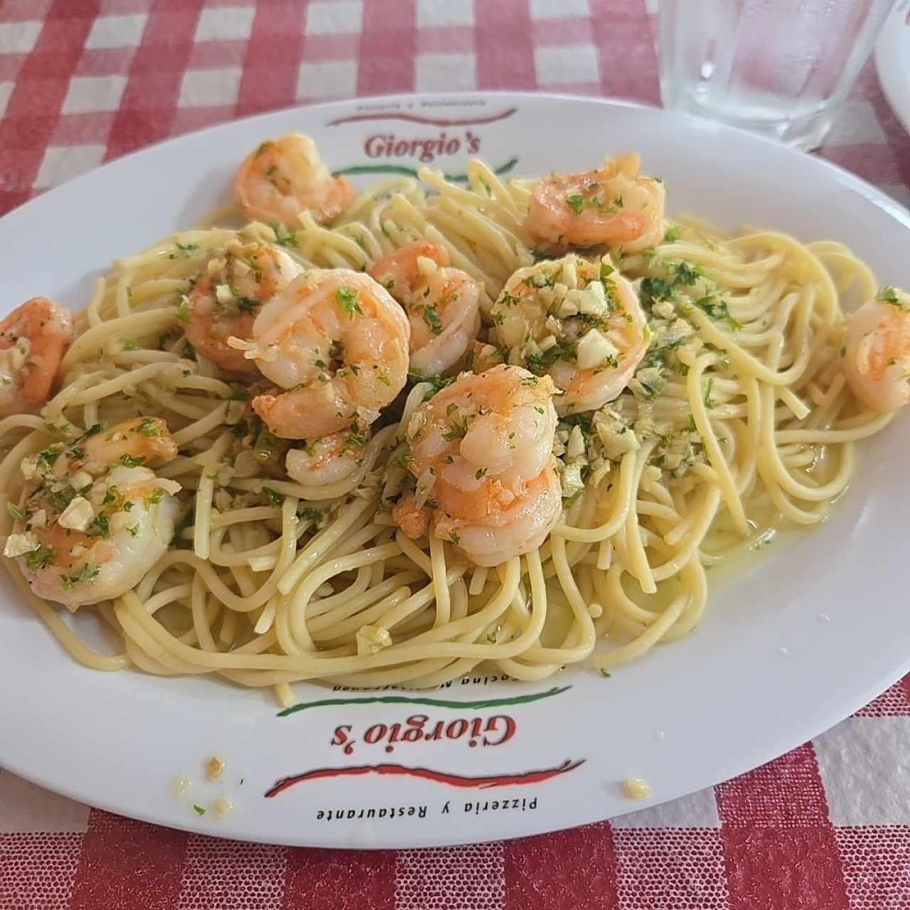 Spaghetti - Spaghetti con camarones al oleo
