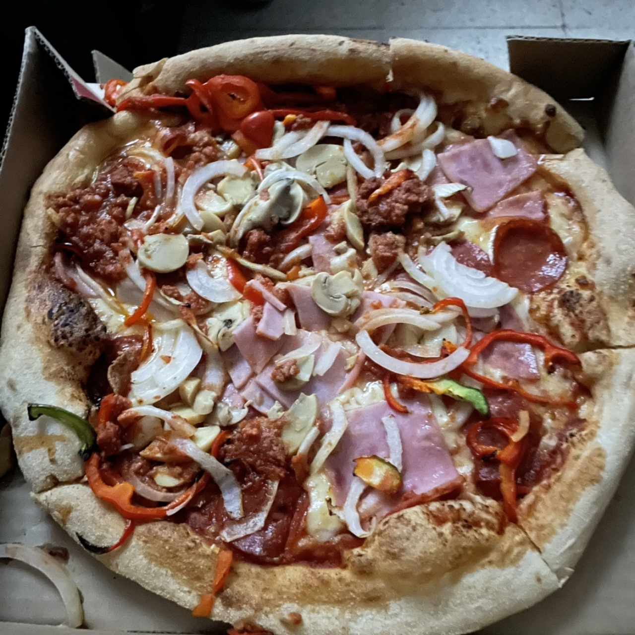 Pizza Giorgio's (combinación) mediana