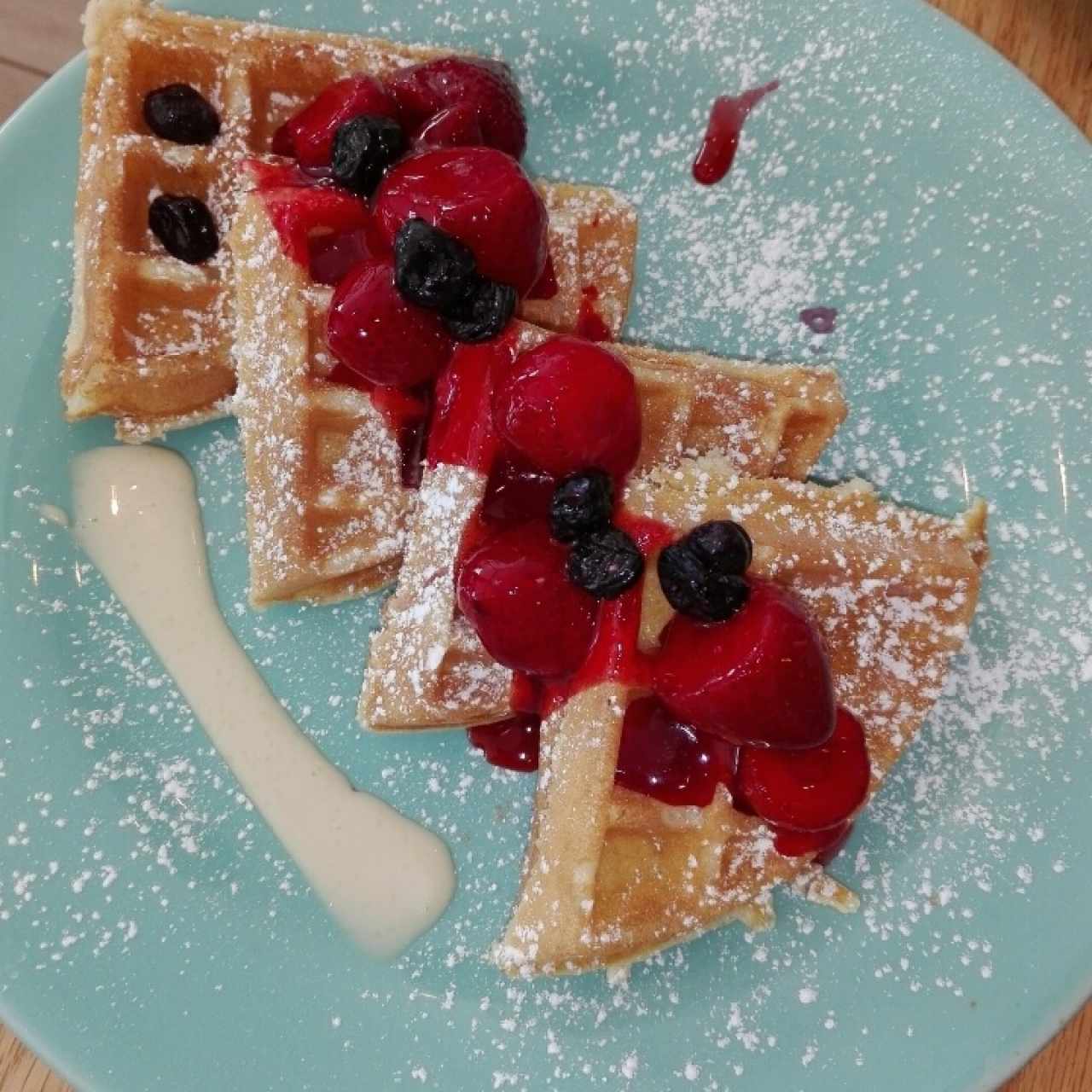wafles fresa y zarzamora