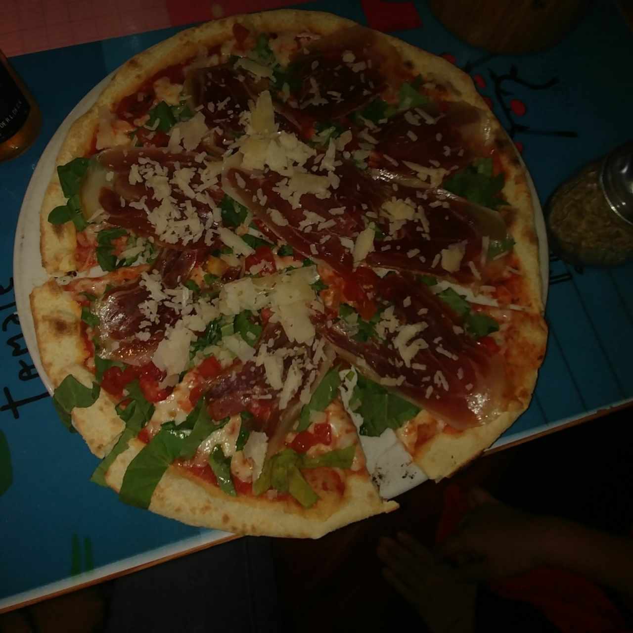 LA PIZZA - Moderna con extra de Prochuto muy Rica