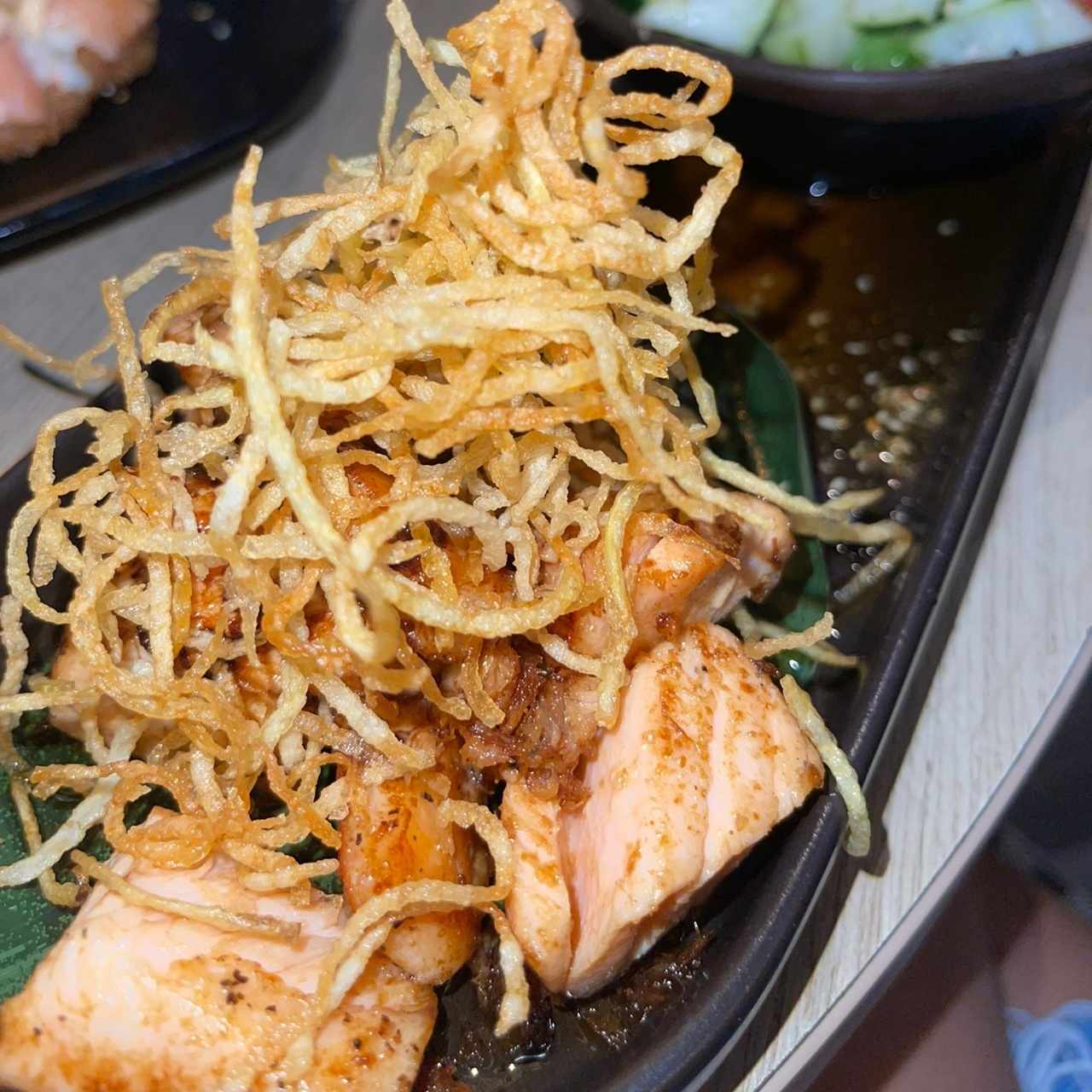 ROLLS - Spicy Salmón