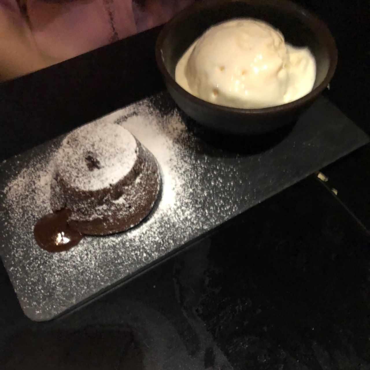 brownei con helado de vainilla