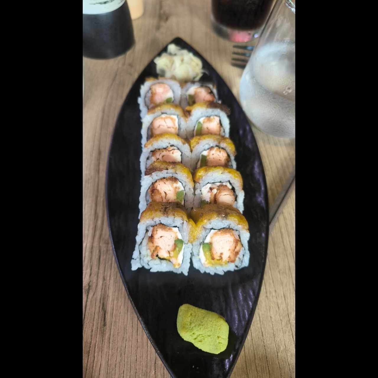 SUSHI ROLLS - Rock and Roll