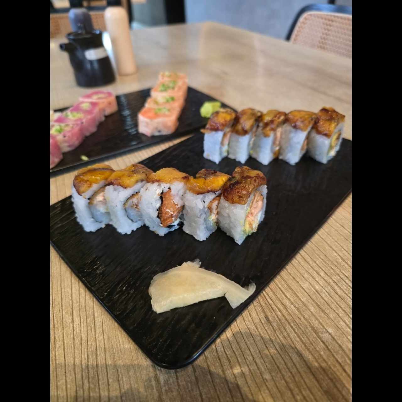 SUSHI ROLLS - Dragon Roll