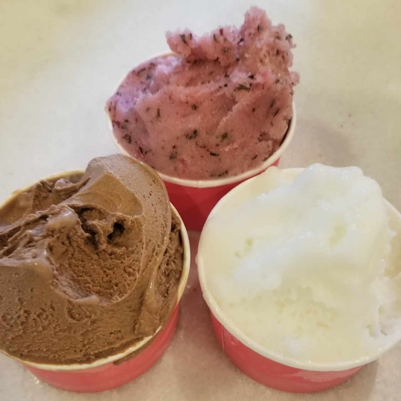 Gelato de chocolate, mojito y limón