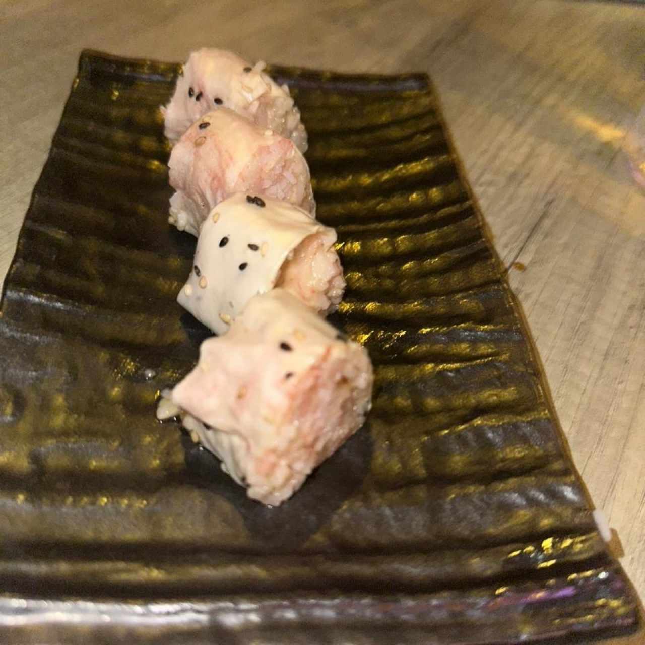 HOT - DYNAMITE ROLL