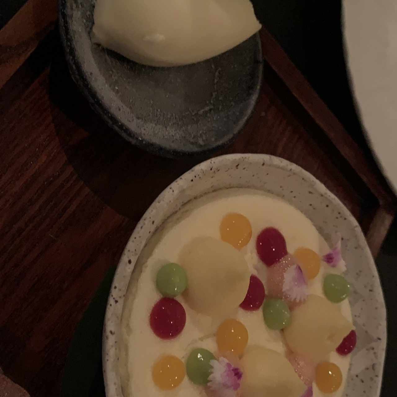 Chessescake y sobreto de piña