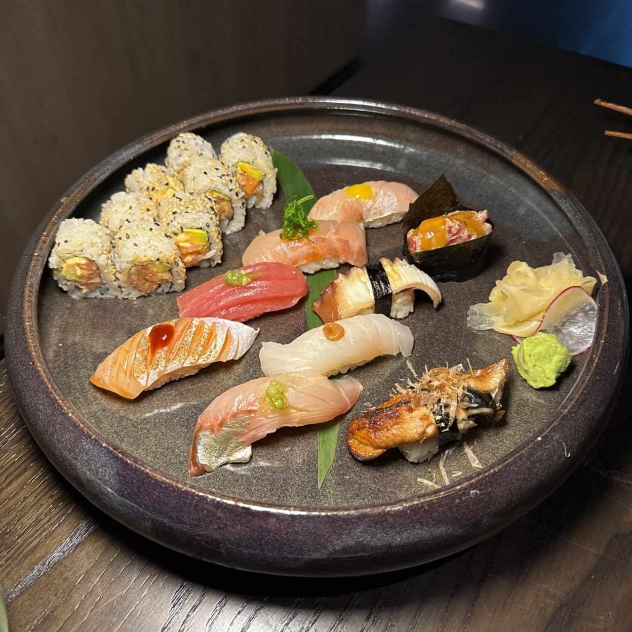 CHEF'S COMBINATIONS - SASHIMI SAMPLER