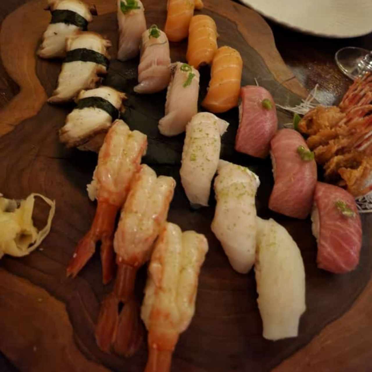 Nigiri + Sashimi - Kani