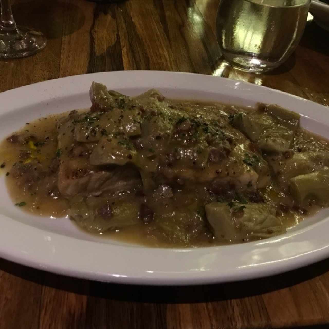 Corvina con alcachofa y jamon serrano