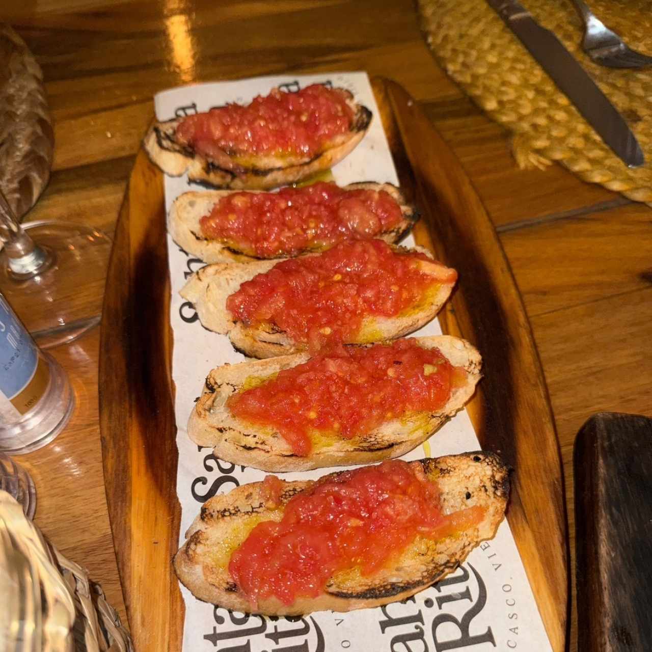 Pan con tomate