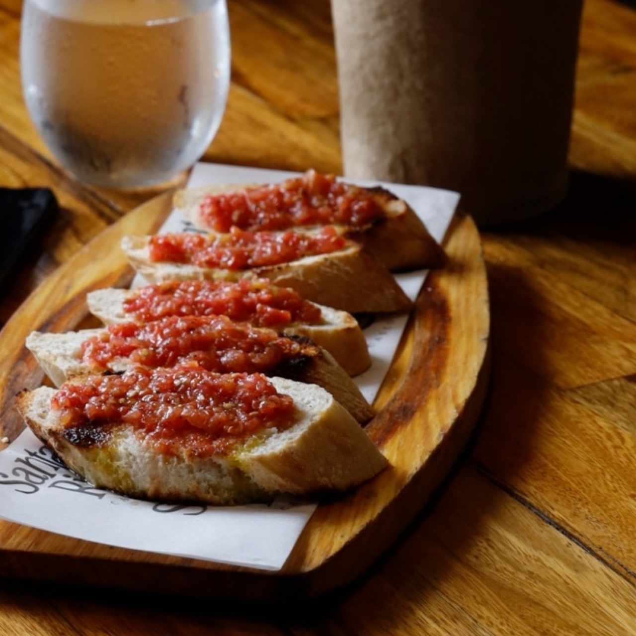 Pan con tomate