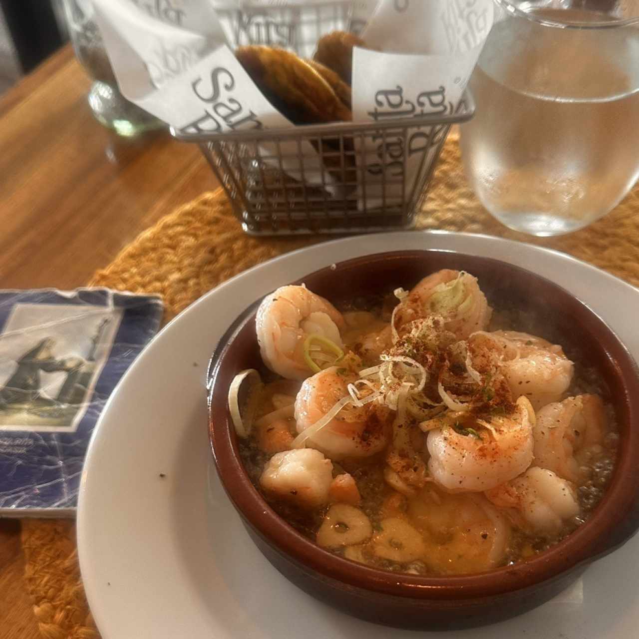 Camarones al ajillo