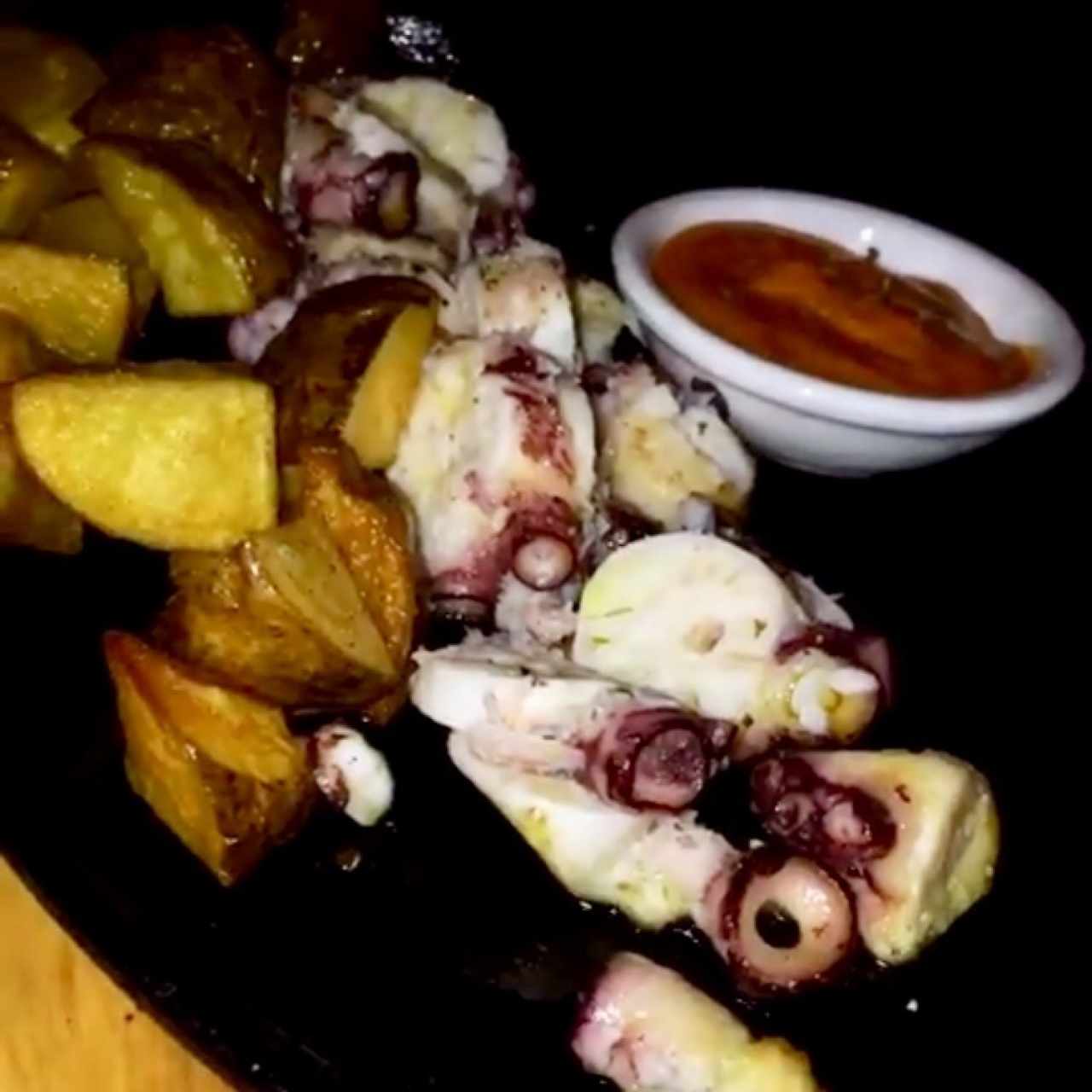 pulpo con papas santa rita