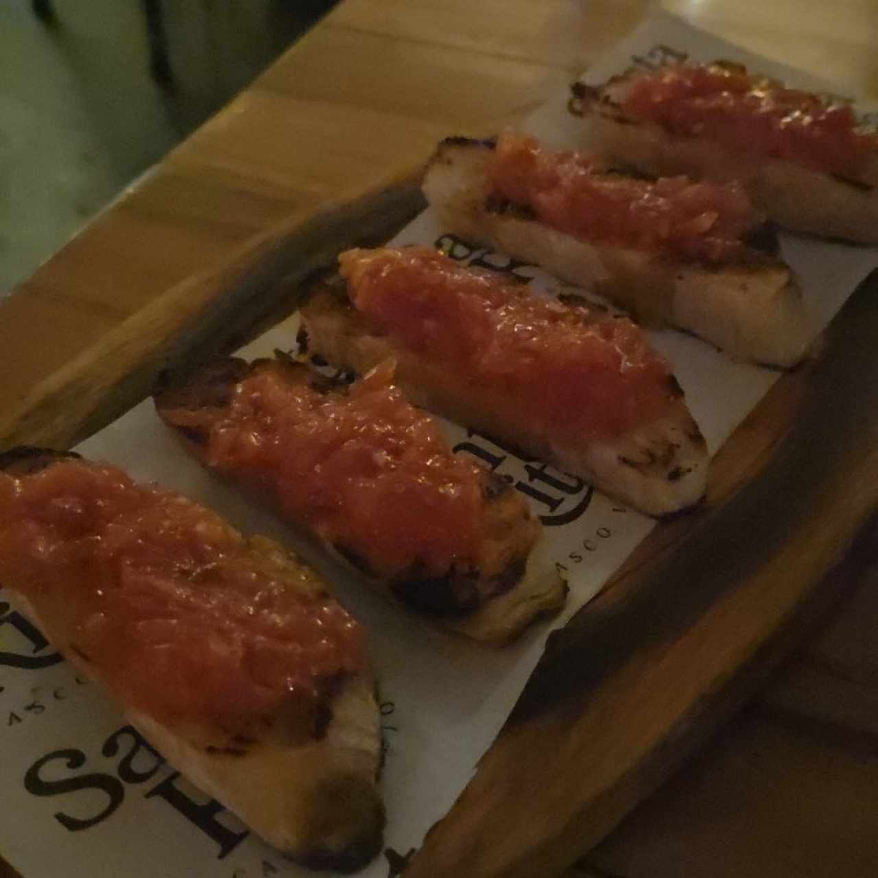 Pan con tomate