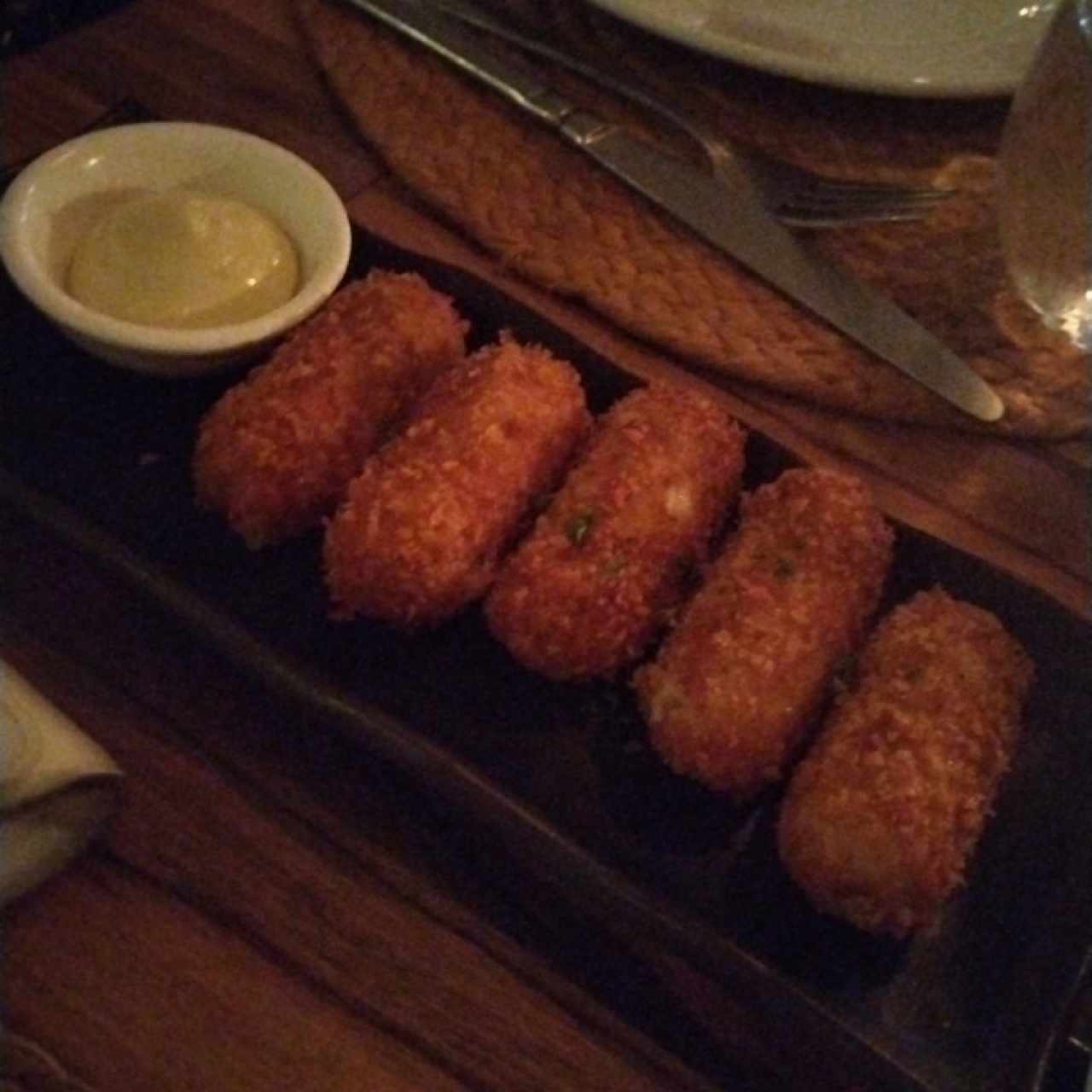 Croquetas cremosas de jamón ibérico de bellota