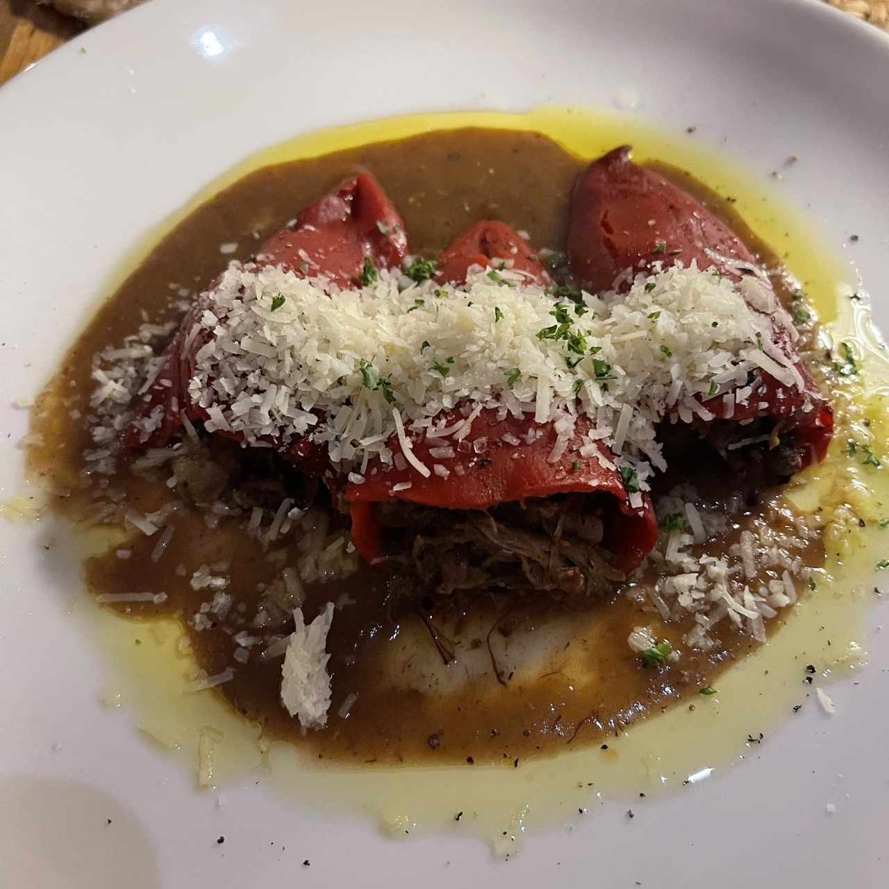 Piquillos rellenos de rabo - especial