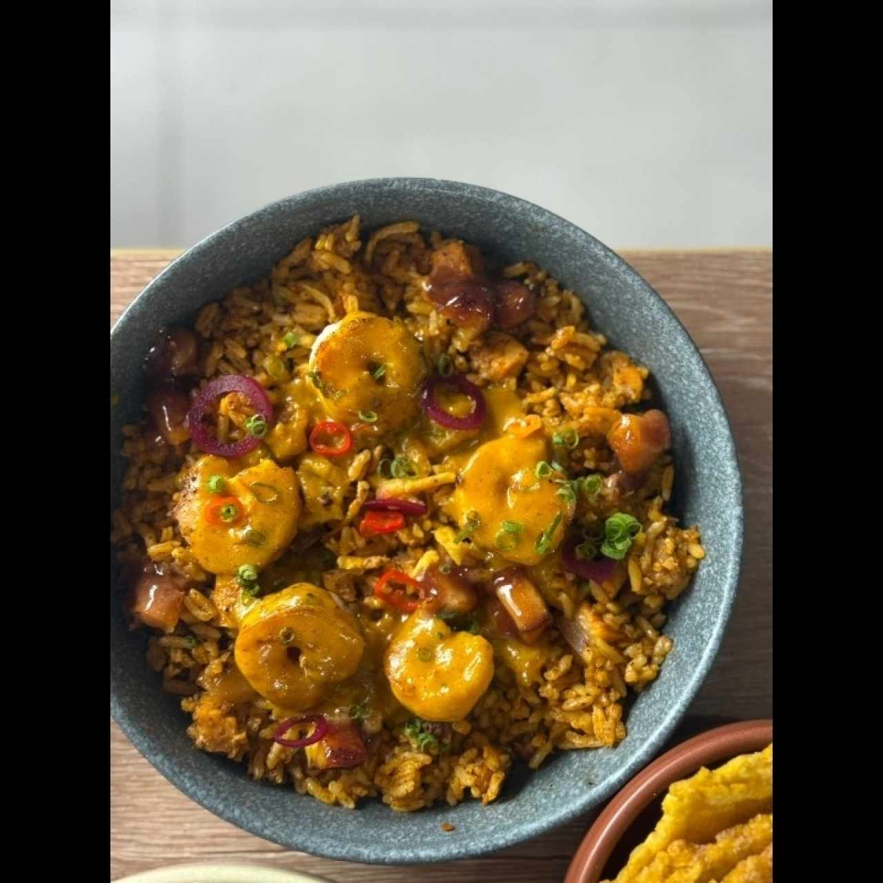 Porciones Grandes - One Pot Colonense