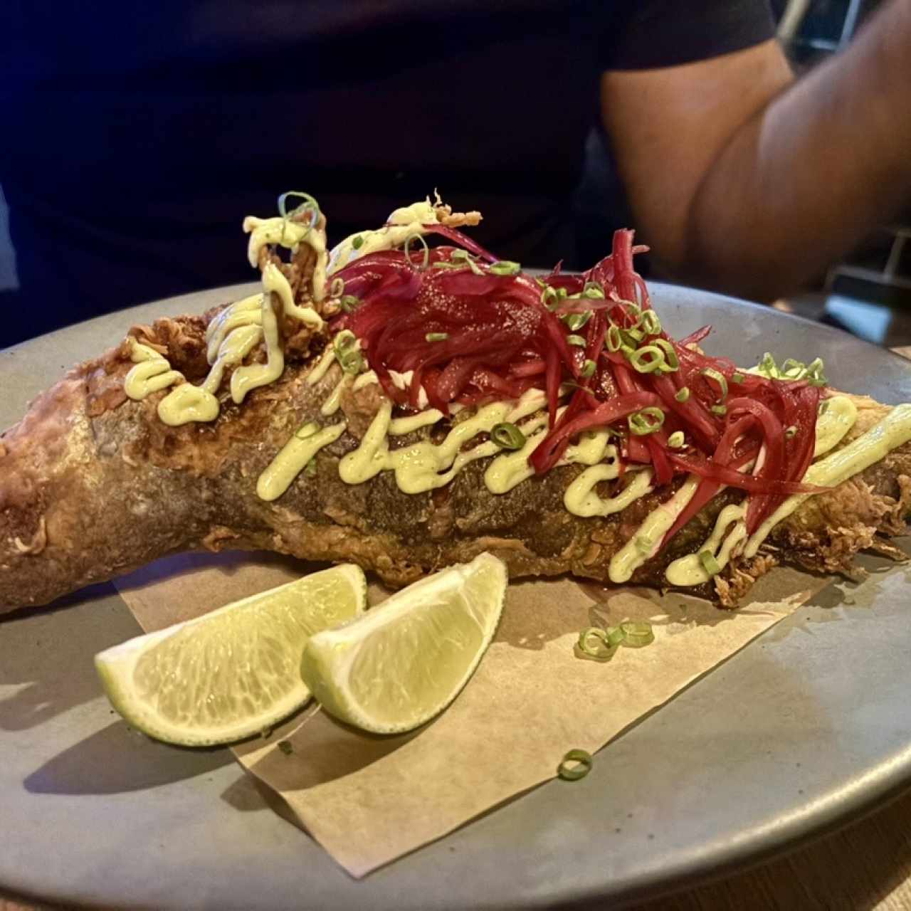 Pescado entero frito