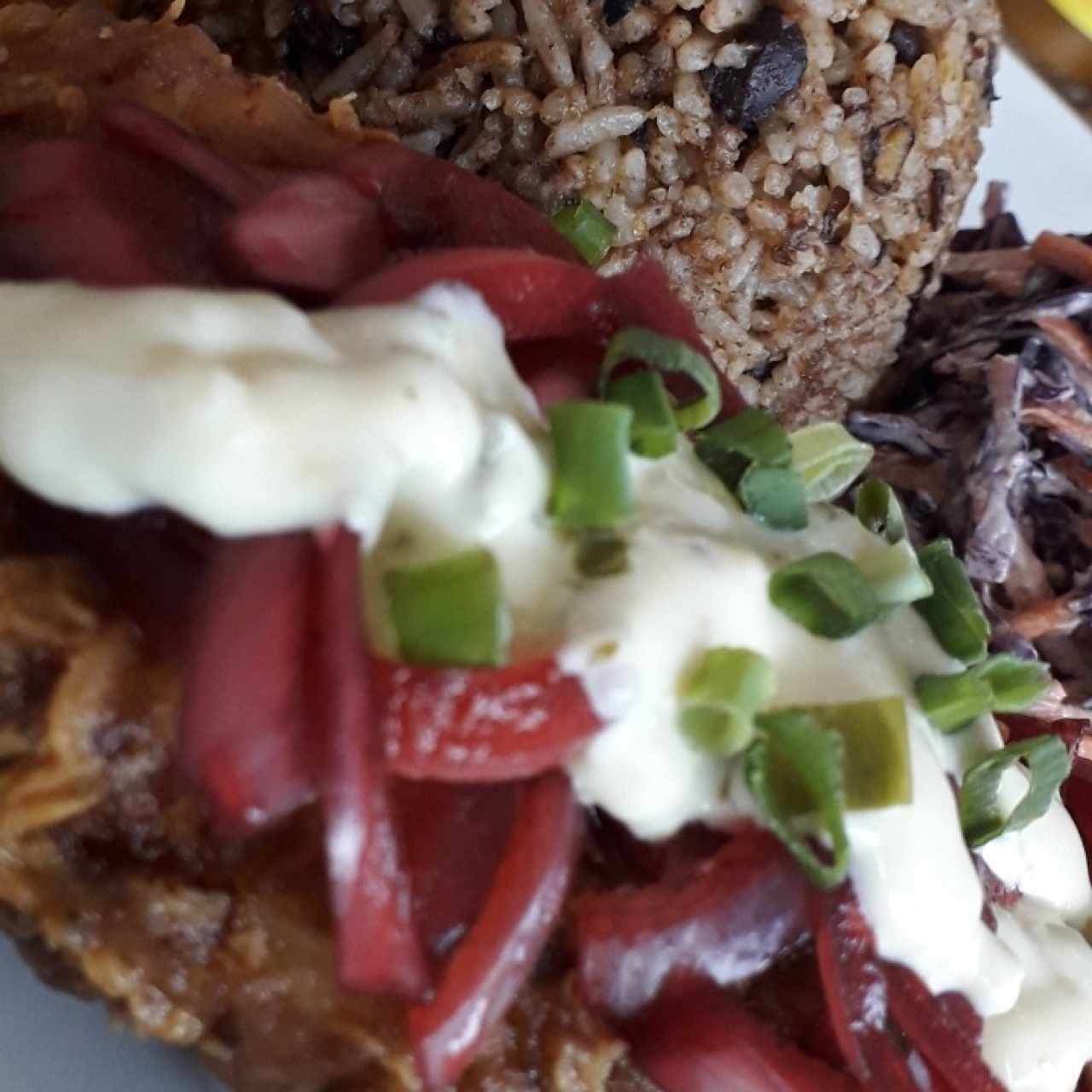 Pesca del día (Dorado) + arroz con coco