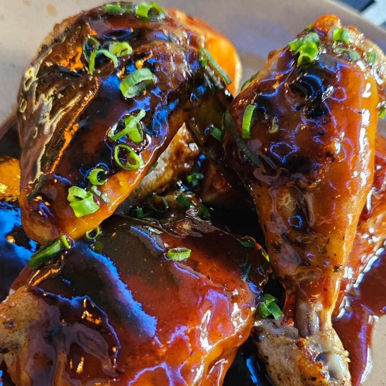 Jerk Chicken Platter+Acompañamiento