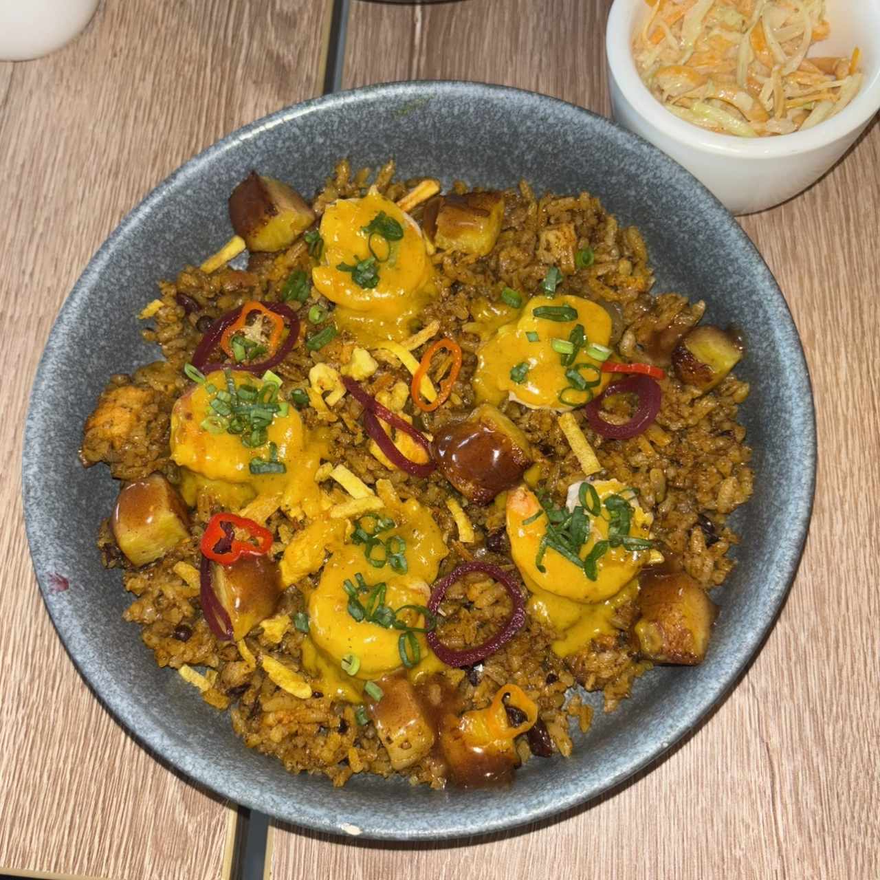 Porciones Grandes - One Pot Colonense