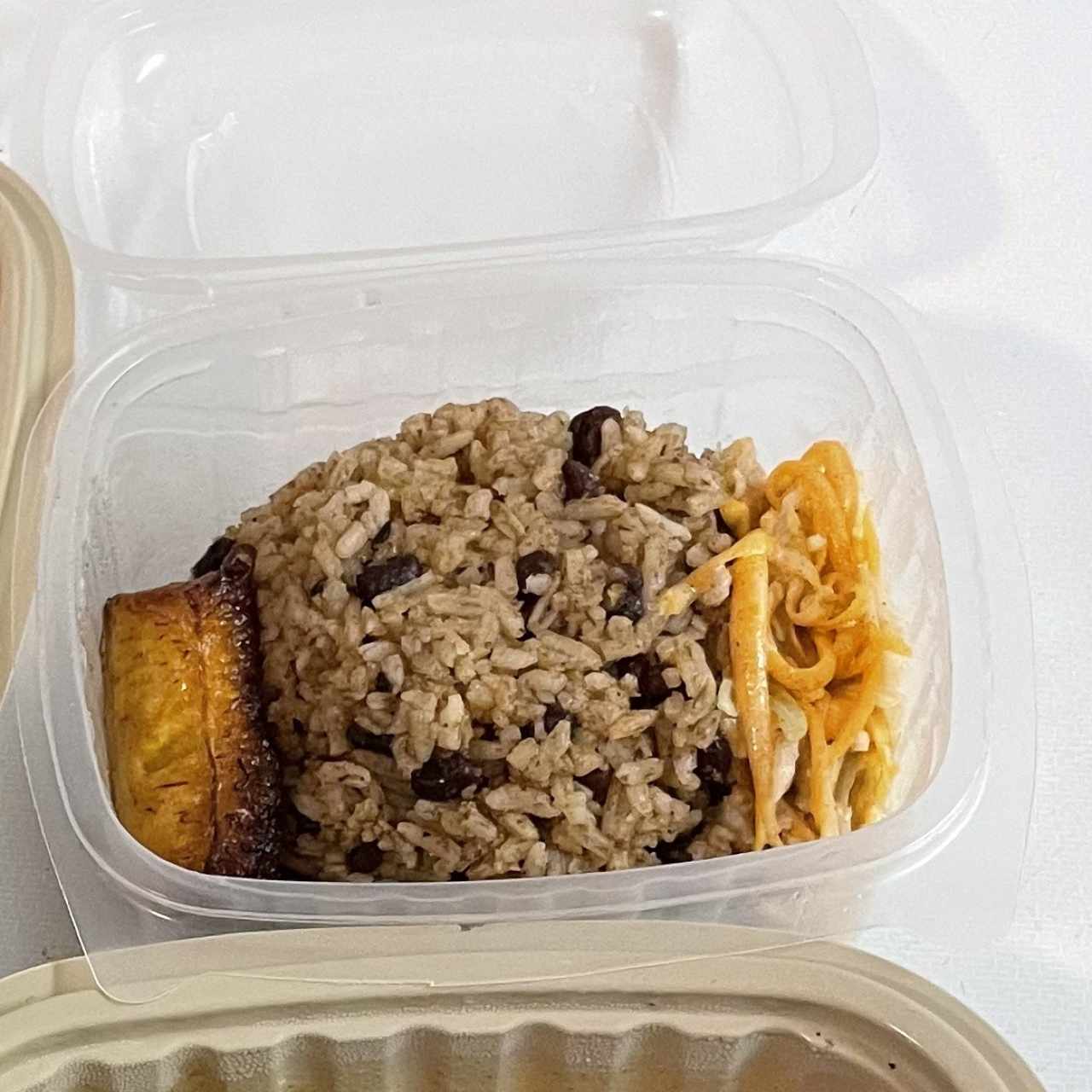 Arroz con Coco y Frijoles ( Vegano)
