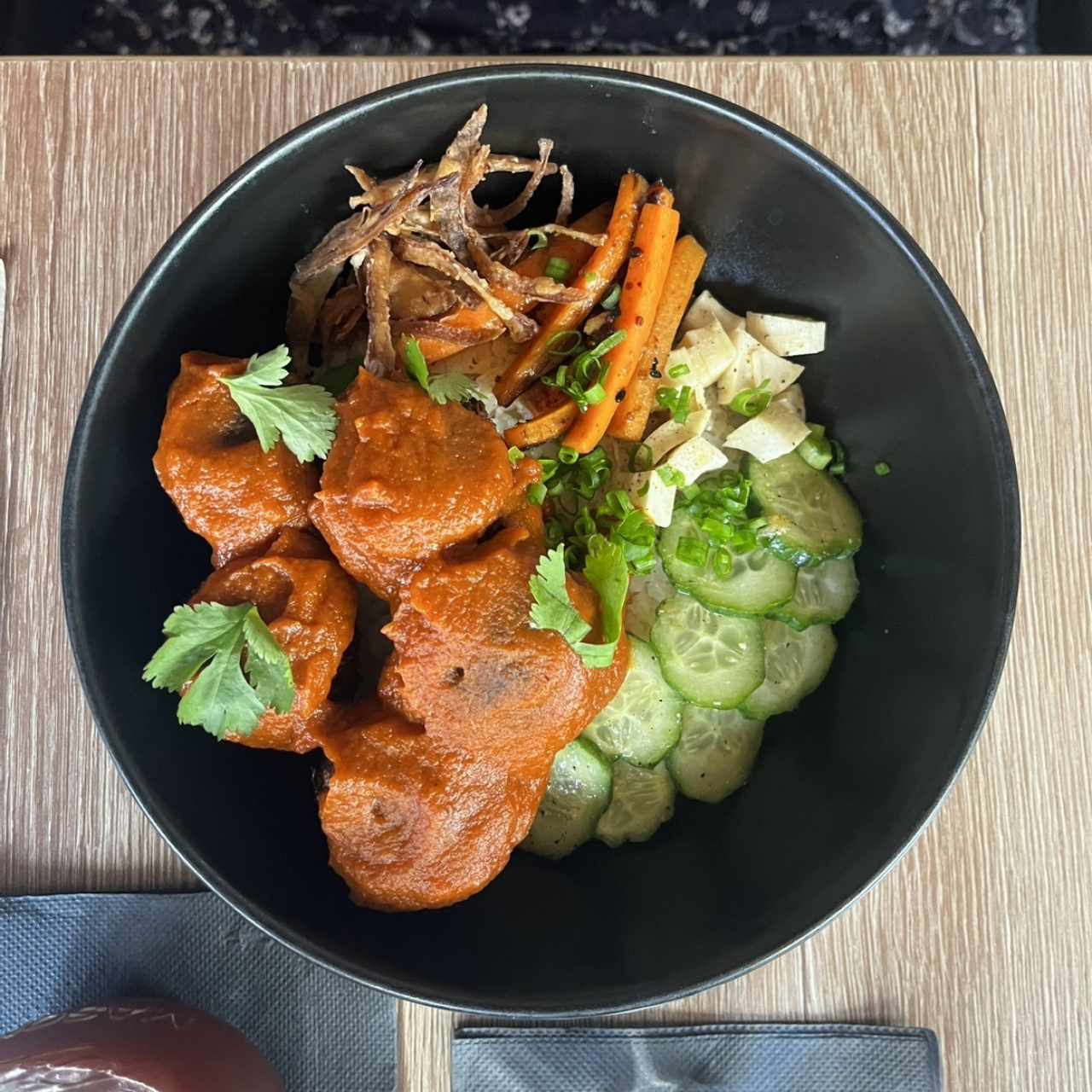 Porciones Grandes - Vegan Chinatown