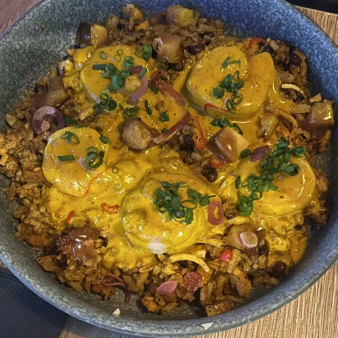 Porciones Grandes - One Pot Colonense