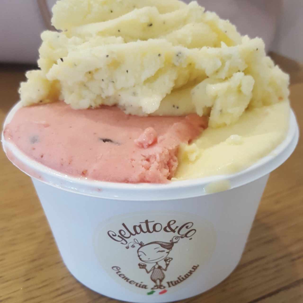 Sorbeto de Maracuyá, Piña y Fresa