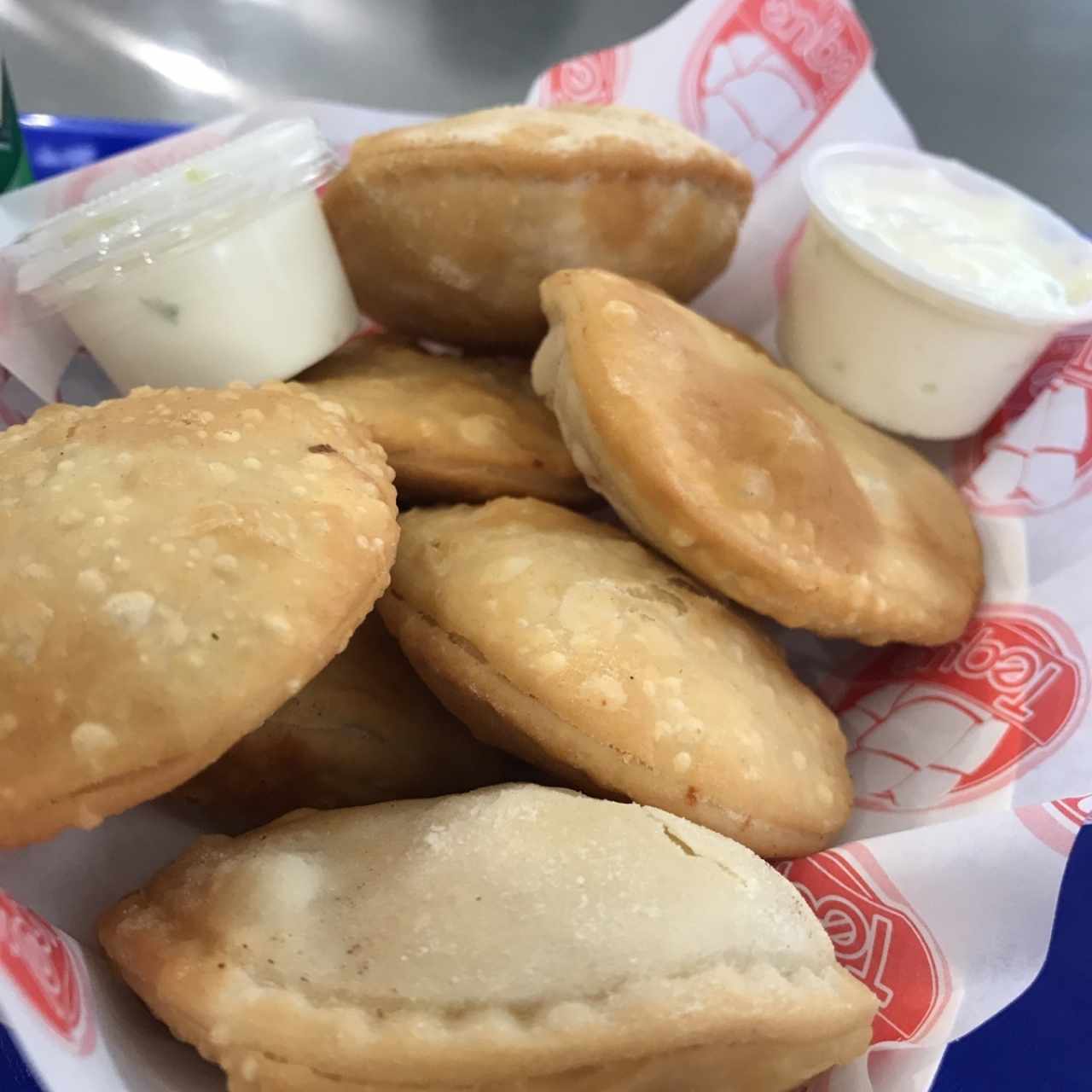 Pastelitos de queso y pollo 