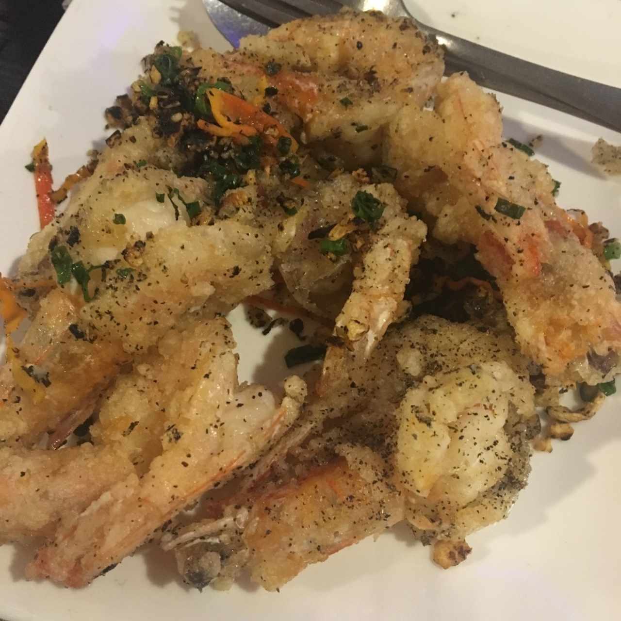 Langostinos en sal y pimienta