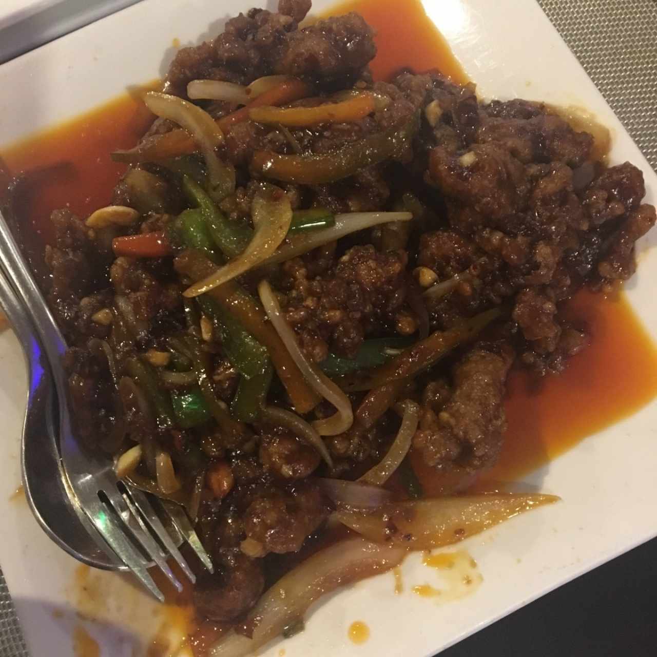 Carne salteada con vegetales chinos