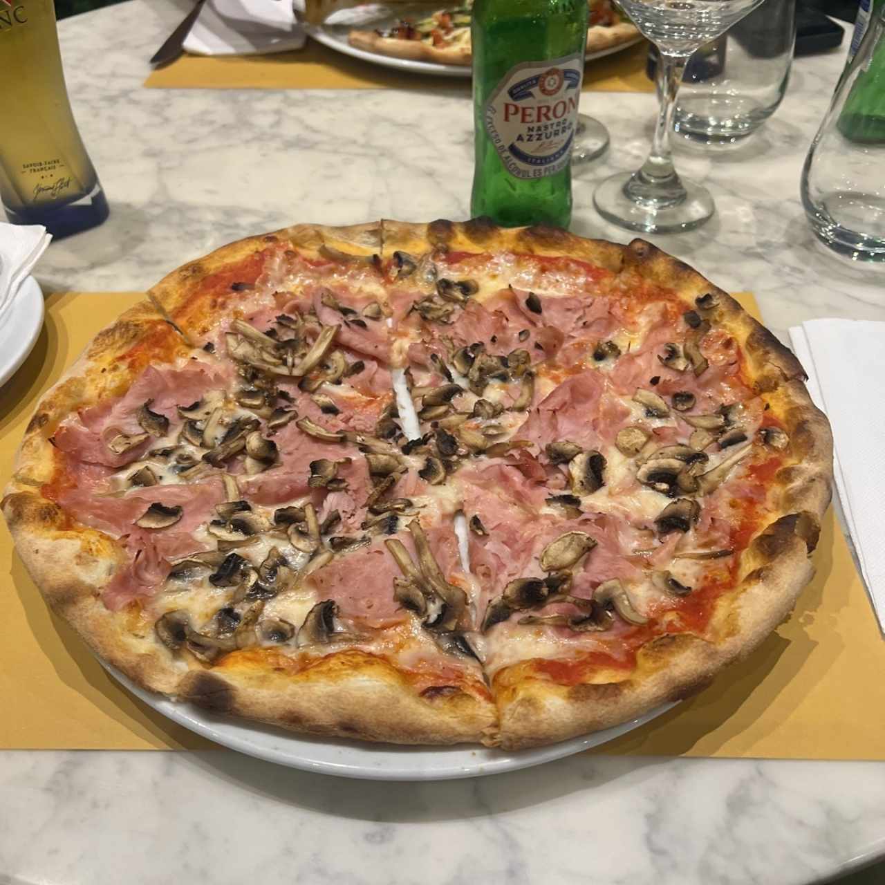 Pizza - Prosciutto E Funghi
