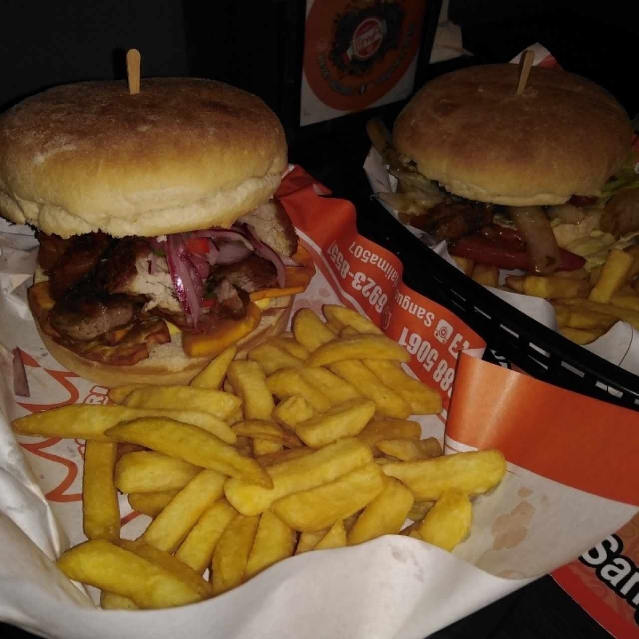 Sanguches - Chicharrón de cerdo