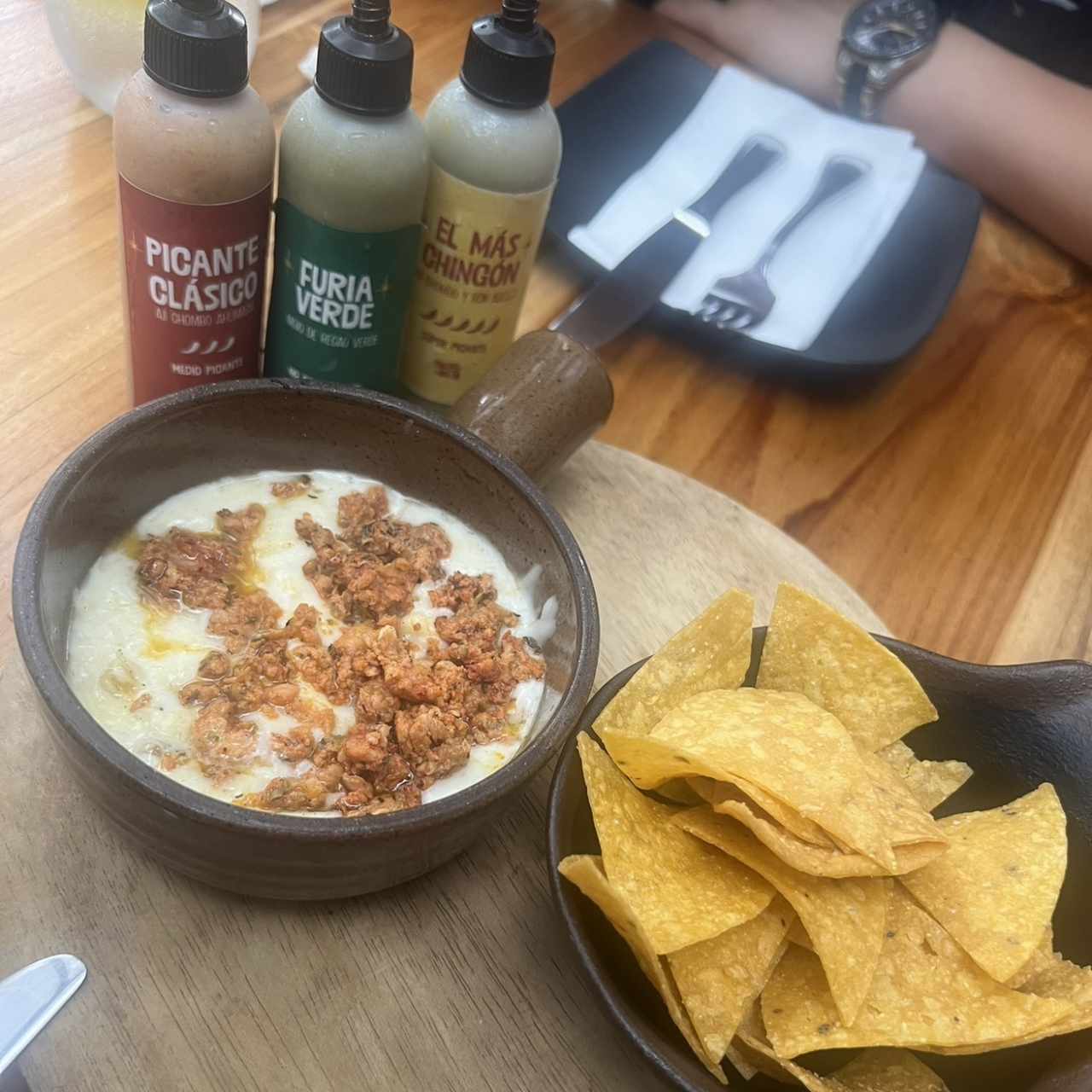 ENTRADAS - Queso Fundido