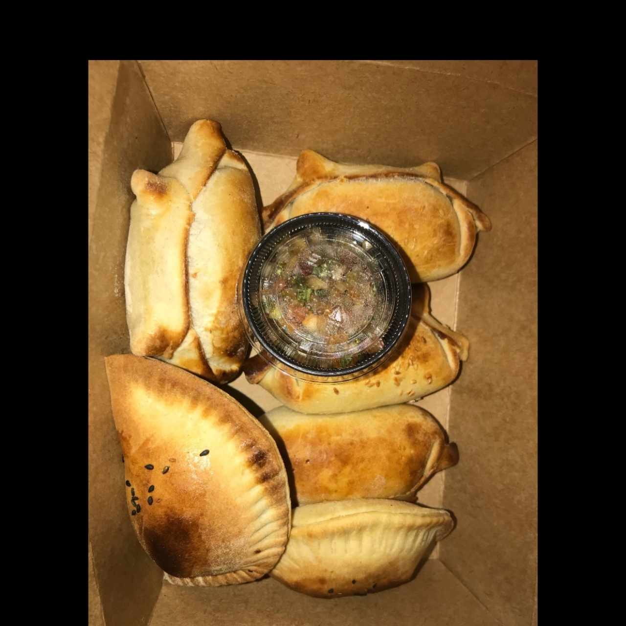 Empanadas Chilenas, Romanas