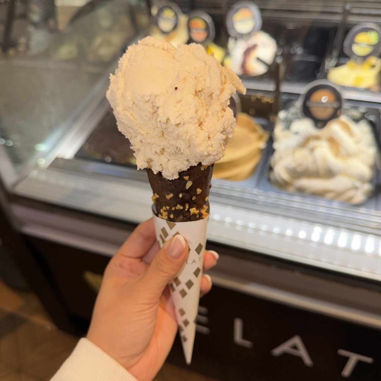 Cono Chocolate Crocanti negro Extra y galleta maria
