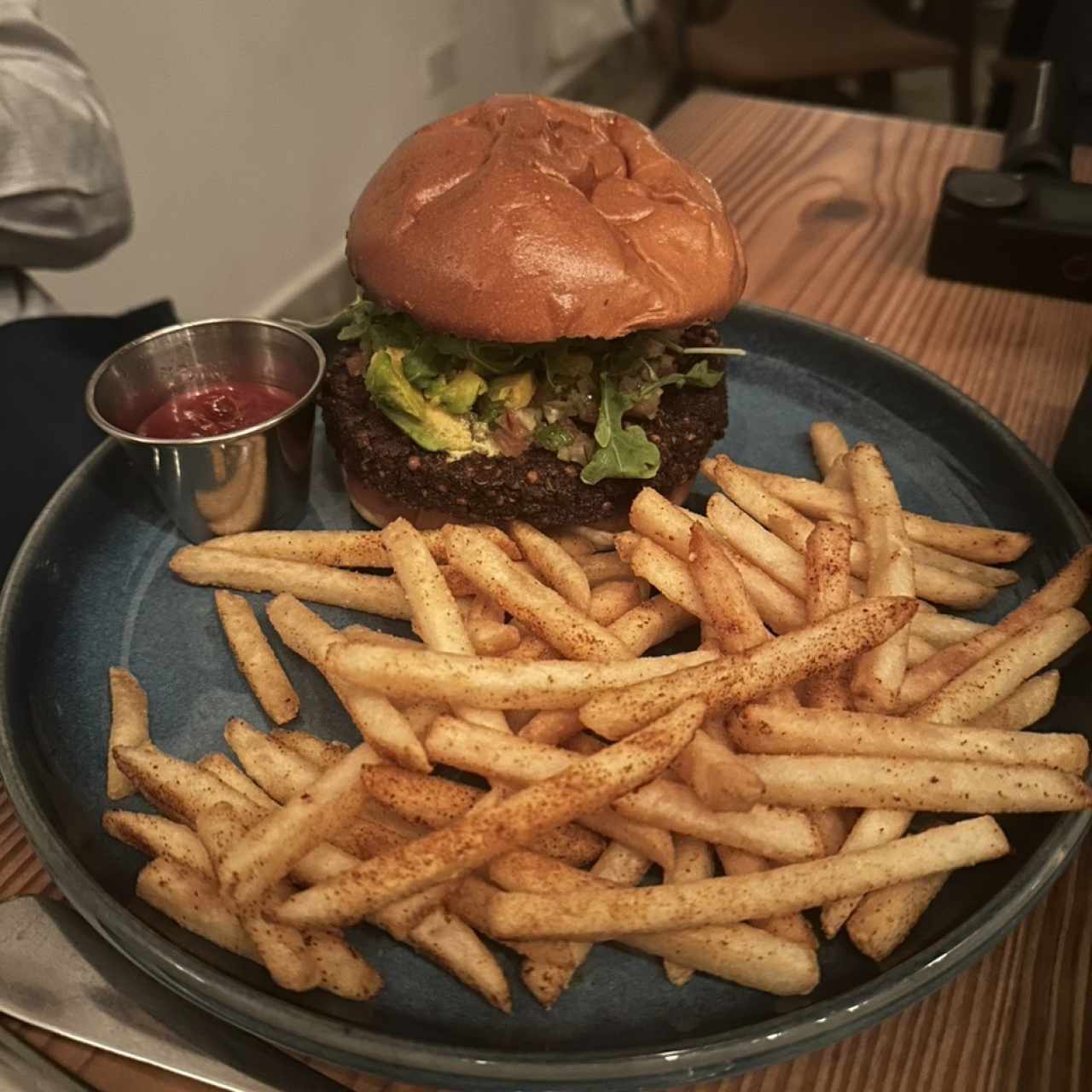 Platos Fuertes - Falafel Burger