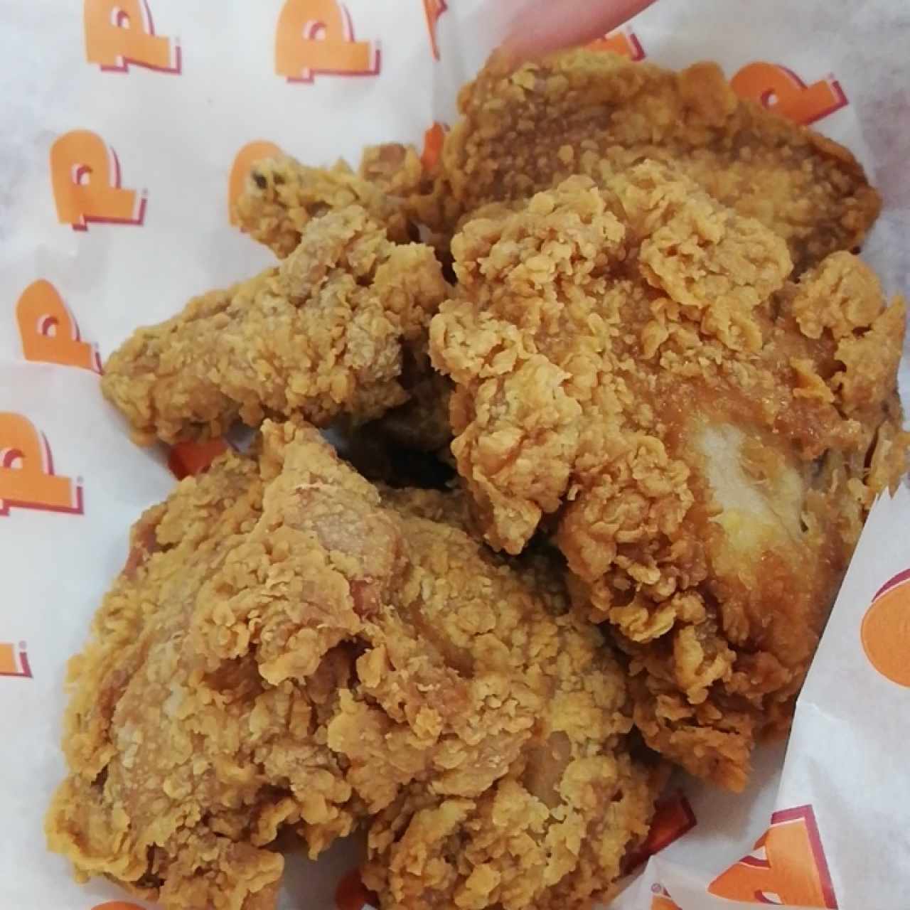 6 piezas mixtas de pollo frito