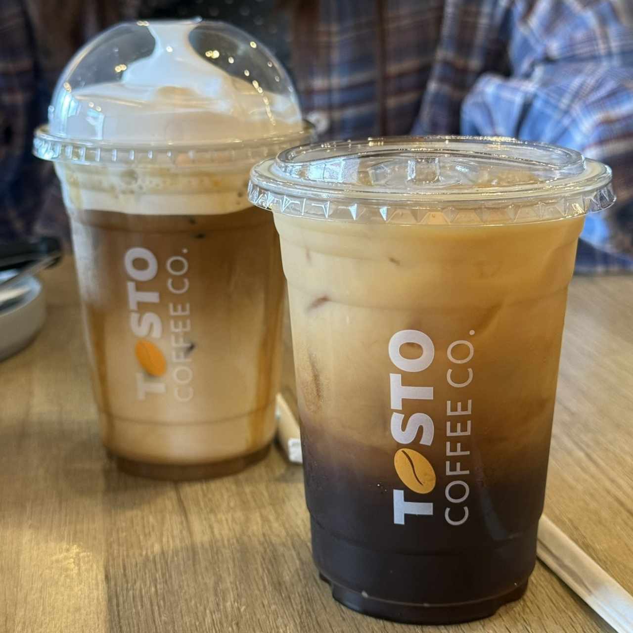 Cold brew tosto / Caramel latte
