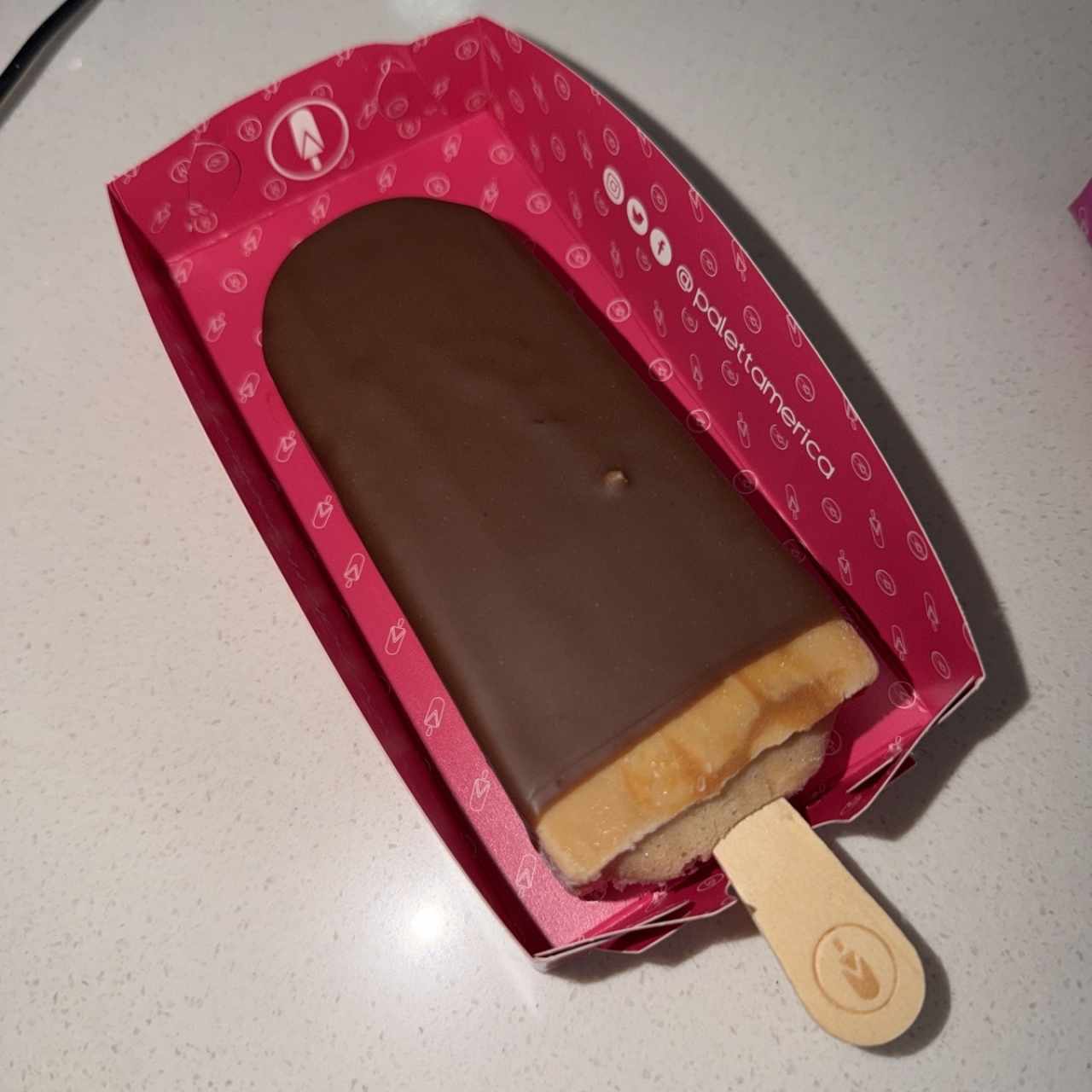 Paleta de dulce de leche con chocolate