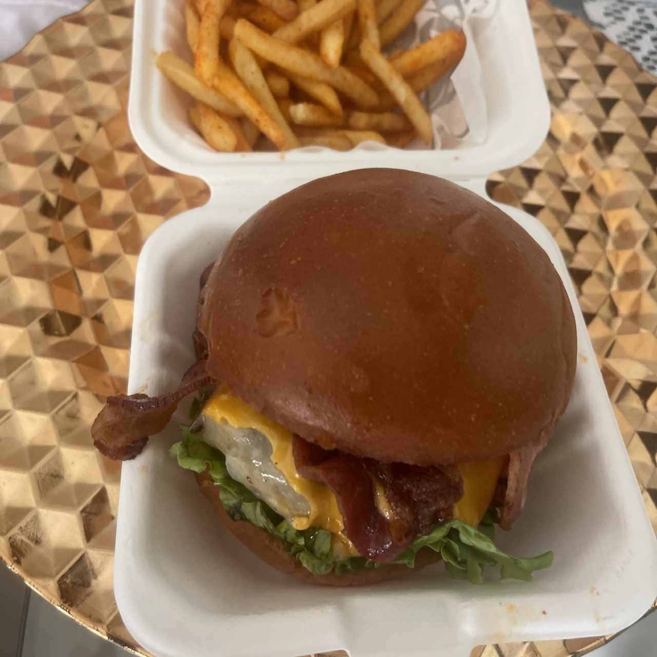 Top Burgers - American Cheese Bacon
