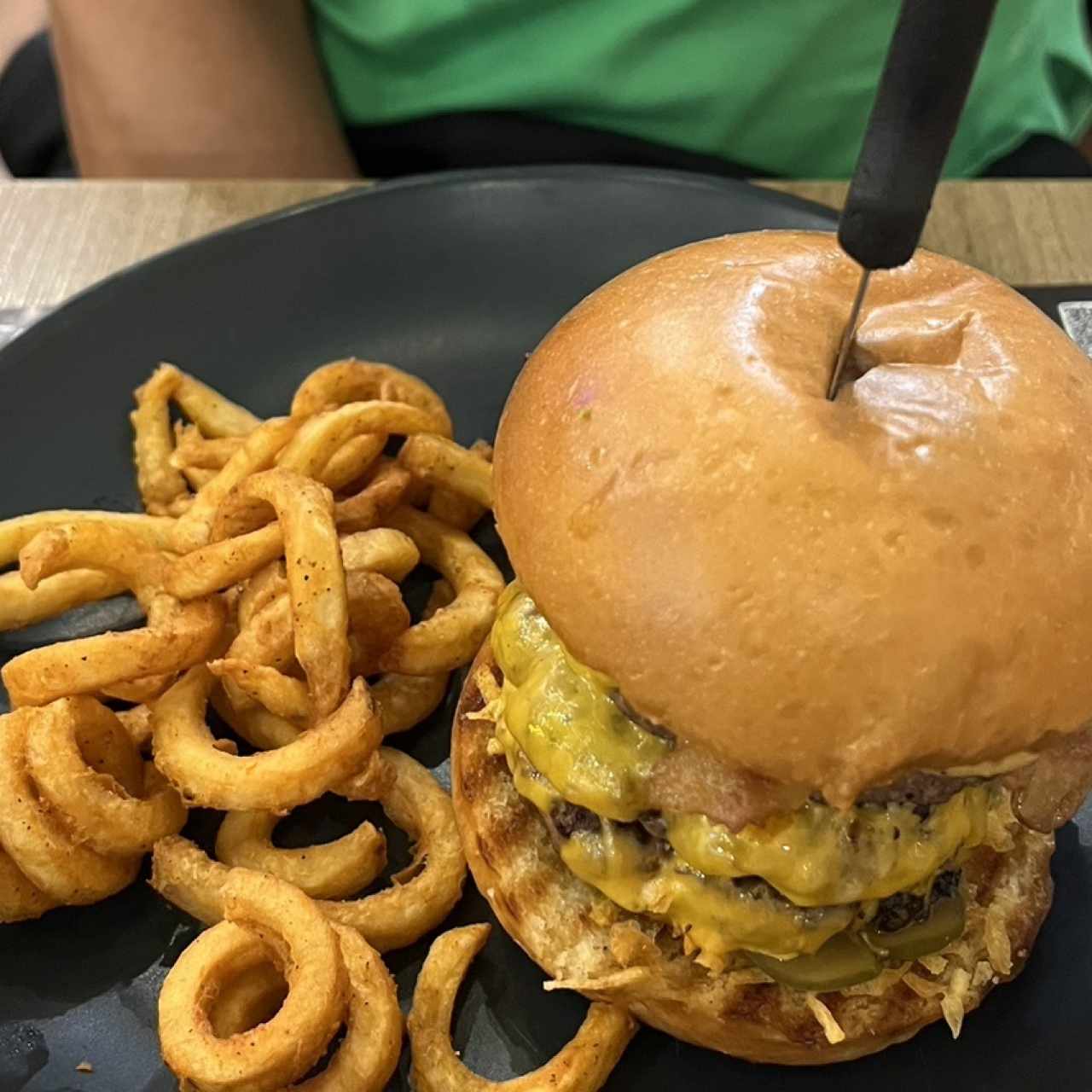 Hamburguesa con papas
