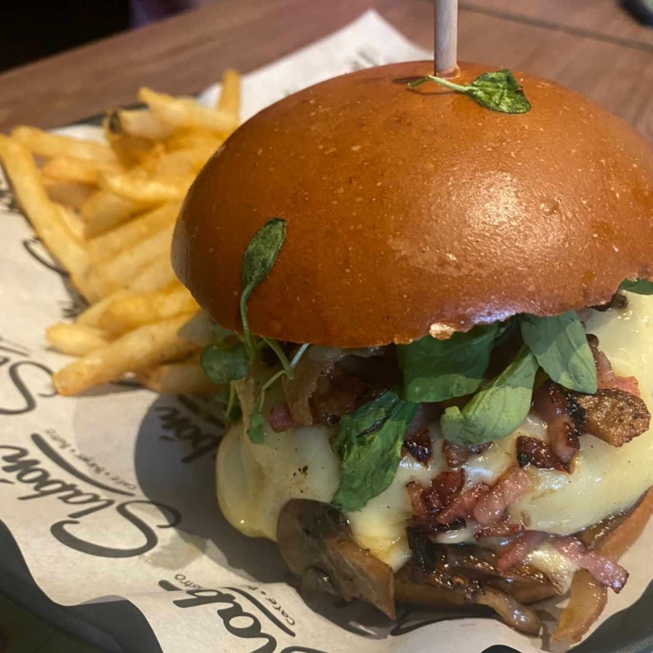 Top Burgers - Ayala Trufa